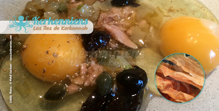 les bricks à l’œuf recette de cuisine la brick à l’œuf aux olives noir oignon confits câpres et thon et 2 œufs