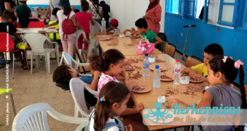 Atelier de Mosaïque des enfants avec l'association Qarqni Najeh