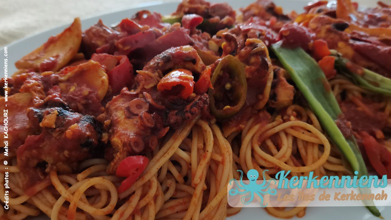 Succulent plat de spaghetti de fruits de mer, Restaurant Ennakhla, Sidi Frej, Kerkennah