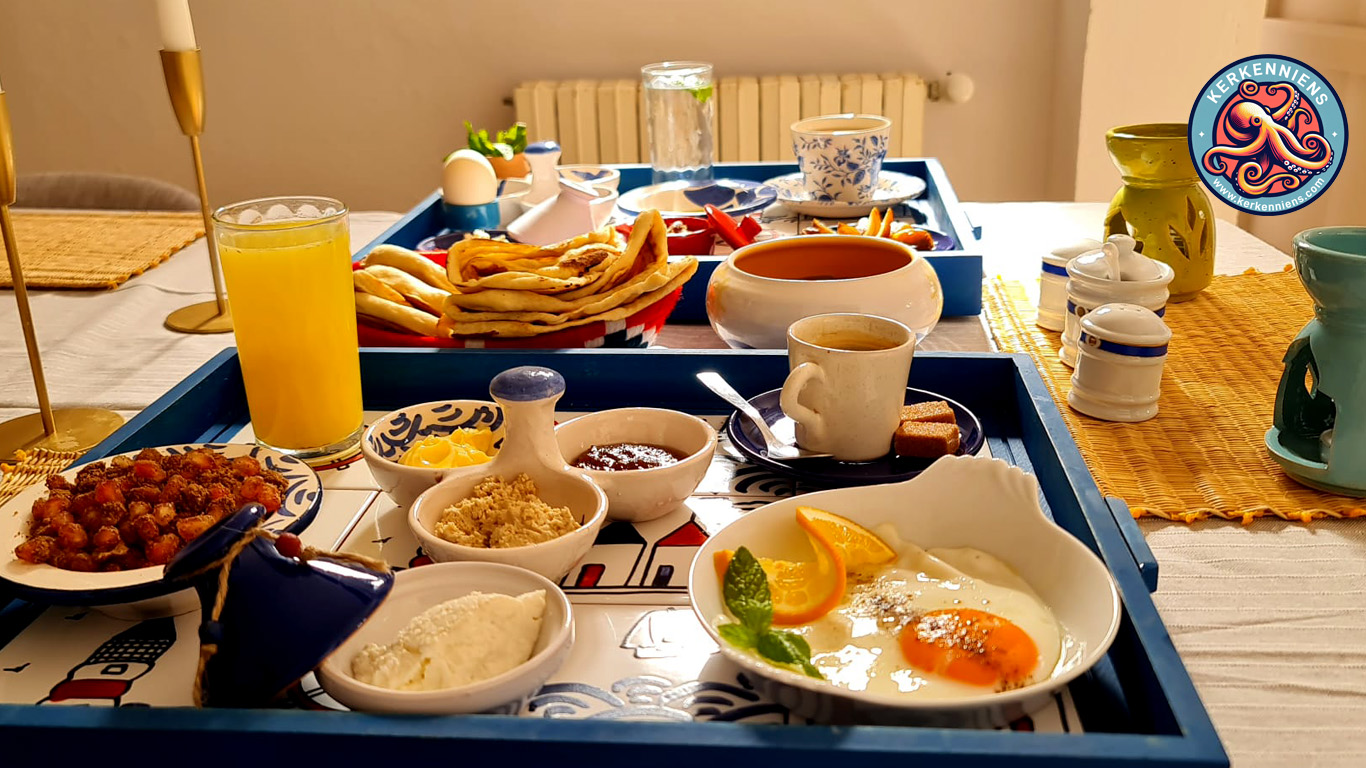 Plateau petit déjeuner typique de Dar Beit El Ezz, Ouled Yaneg, Kerkennah (photo non contractuelle)