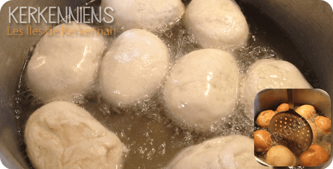 Faire frire les boule de pâte pour la Recette de cuisine Fricassé Tunisien 